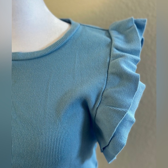 Zara Blue Ruffle Sleeve Ribbed Crop Top - Picture 4 of 4